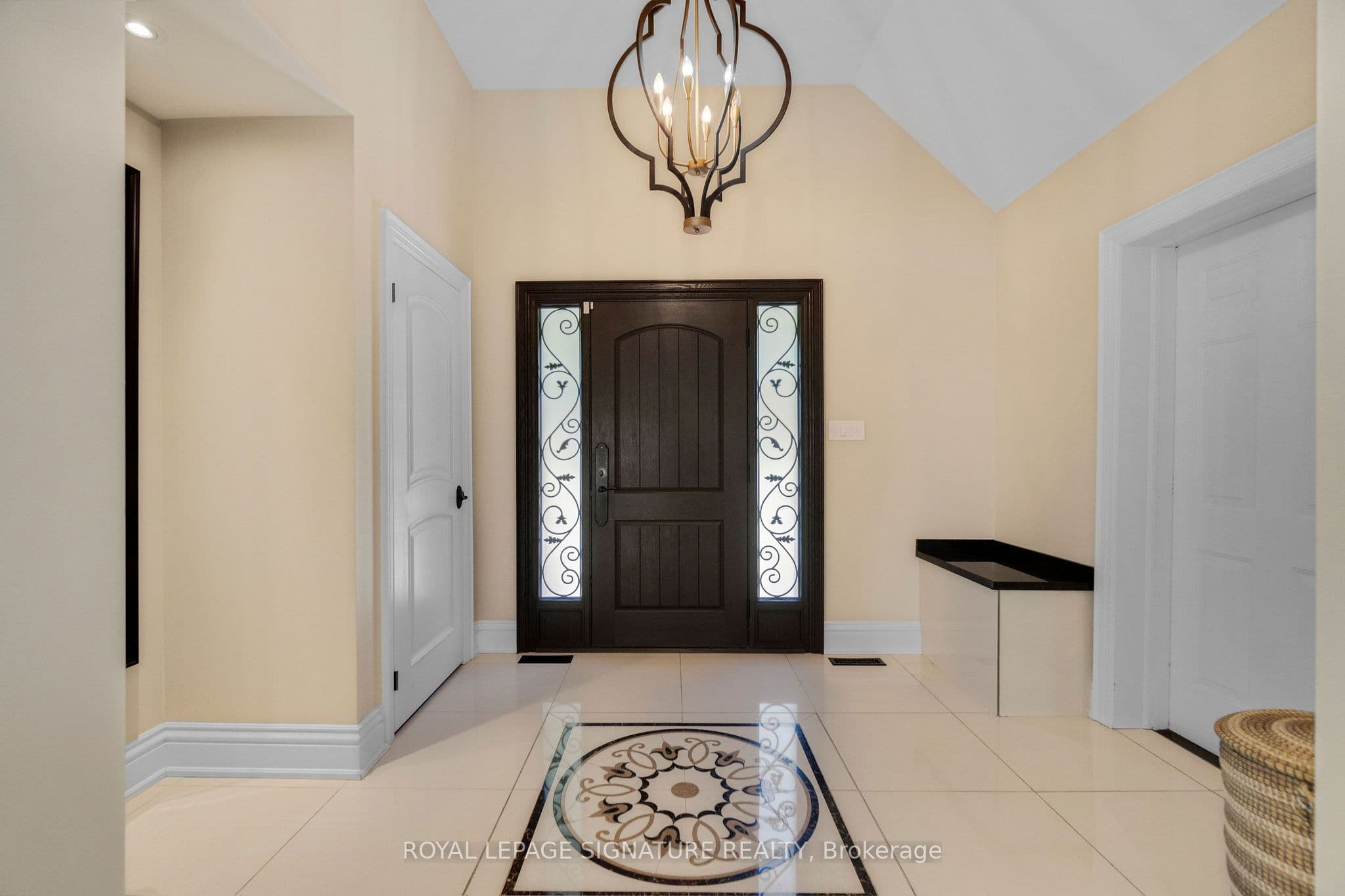 1480 Clarkson Road, Mississauga, ON L5J 2W9