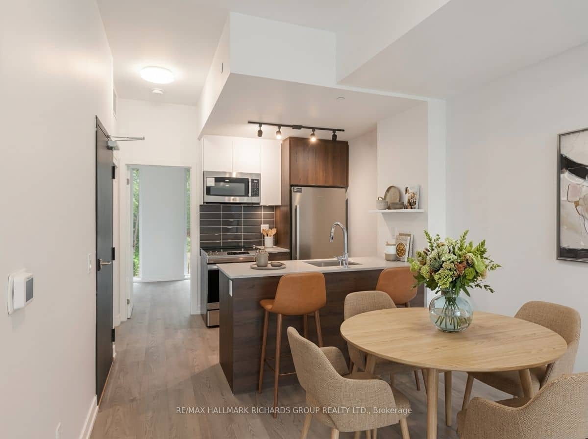 168 Clonmore Drive 3, Toronto, ON M1N 1Y1