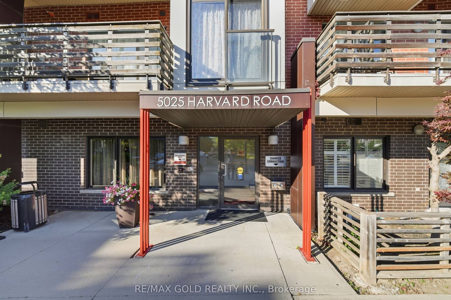 5025 Harvard Road 211, Mississauga, ON L5M 0W6