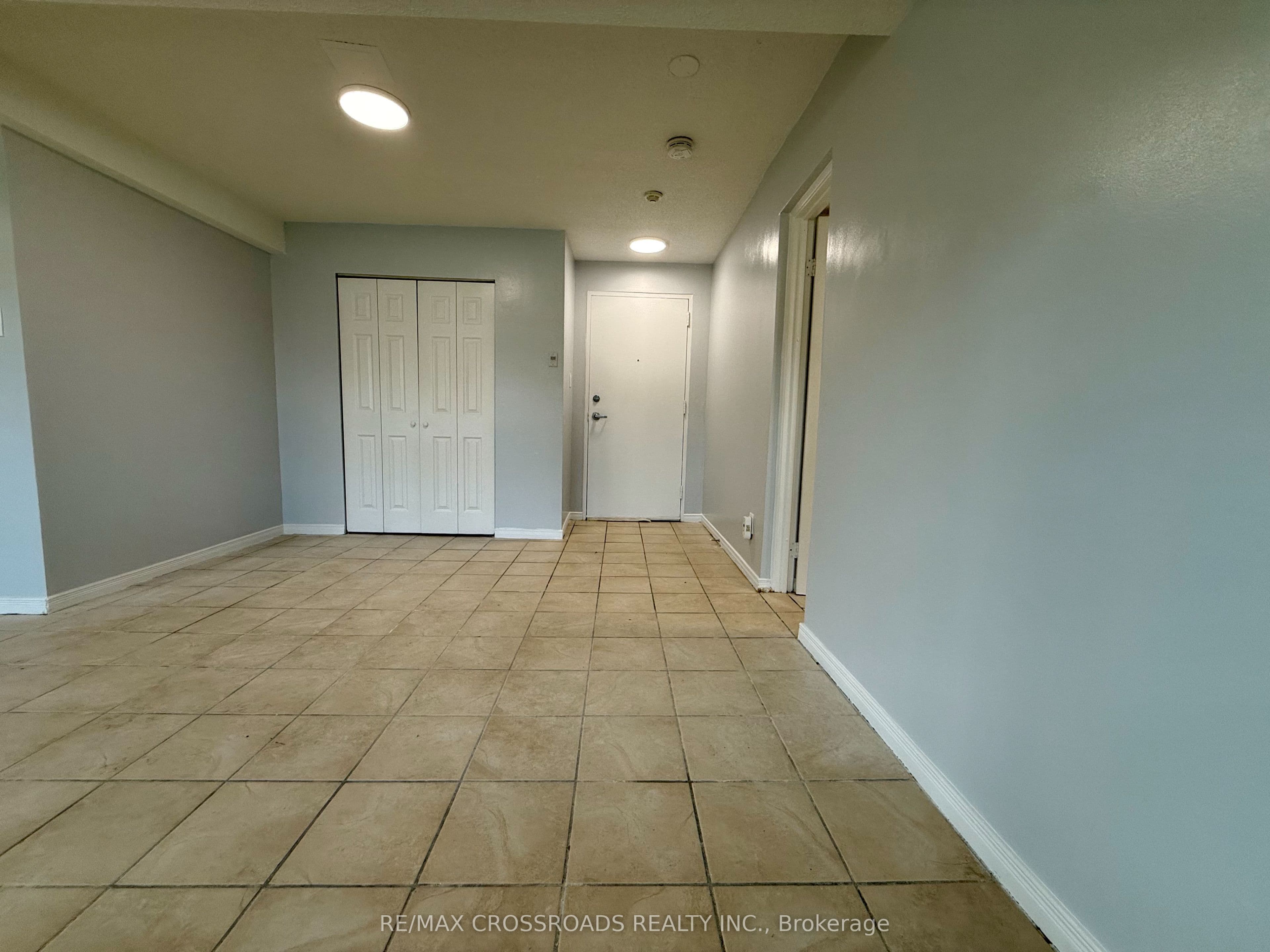 1191 Ellesmere Road B3, Toronto, ON M1P 2X6